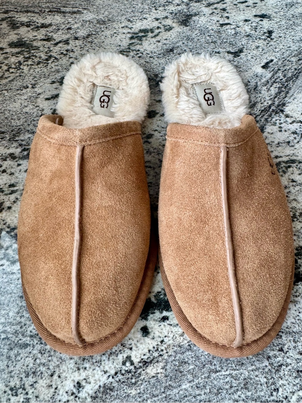 UGG Women's Pearle Slipper in Chestnut. Size 9. Like new!